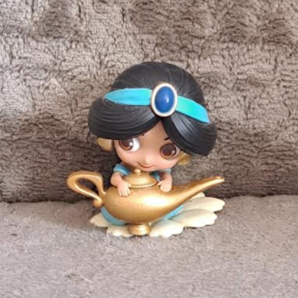 EUC Qposket Disney Jasmine Figure
